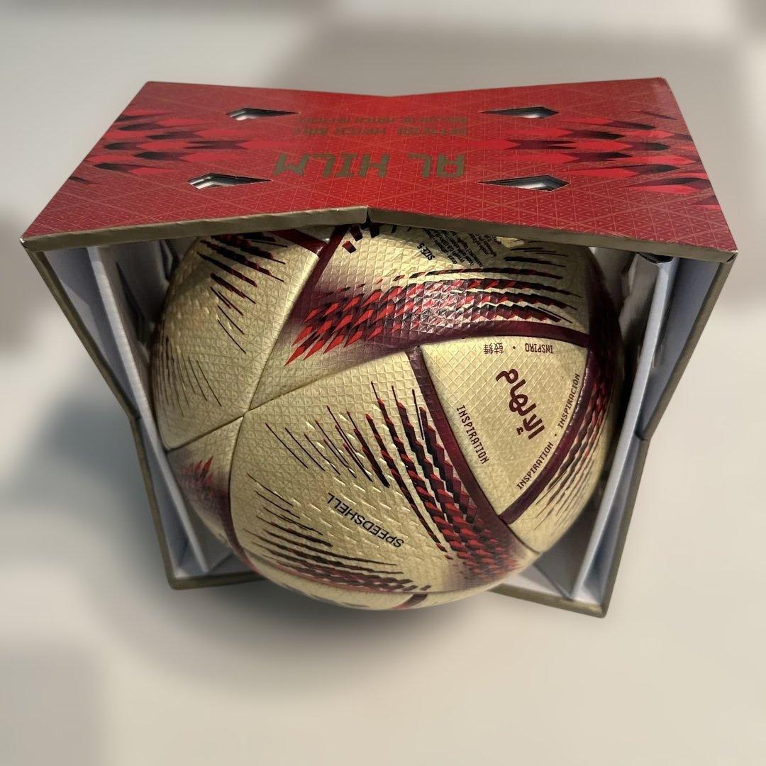 adidas アルヒルム　サッカーボール 2022公式球