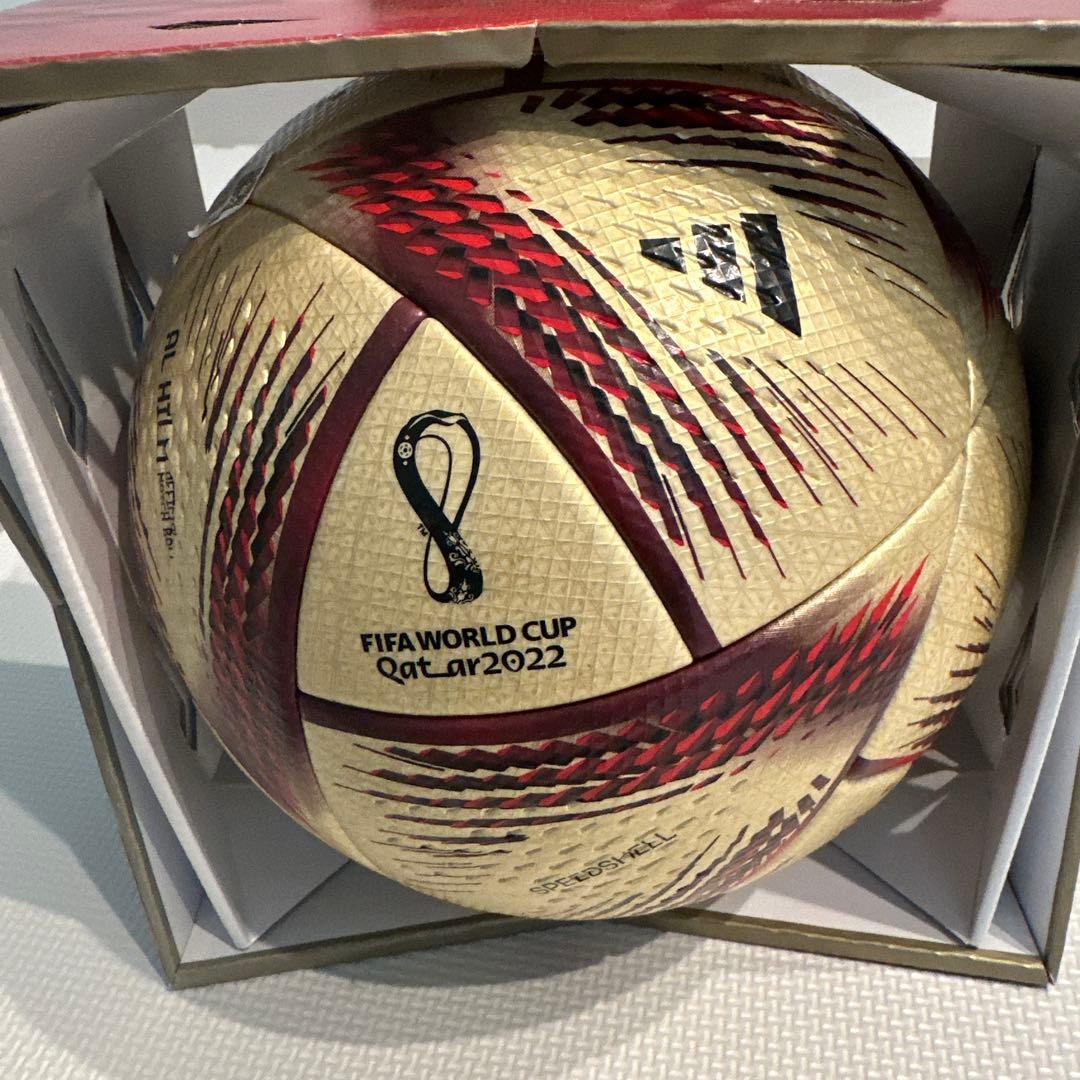 adidas アルヒルム　サッカーボール 2022公式球