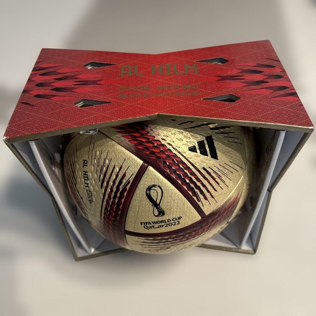 adidas アルヒルム　サッカーボール 2022公式球