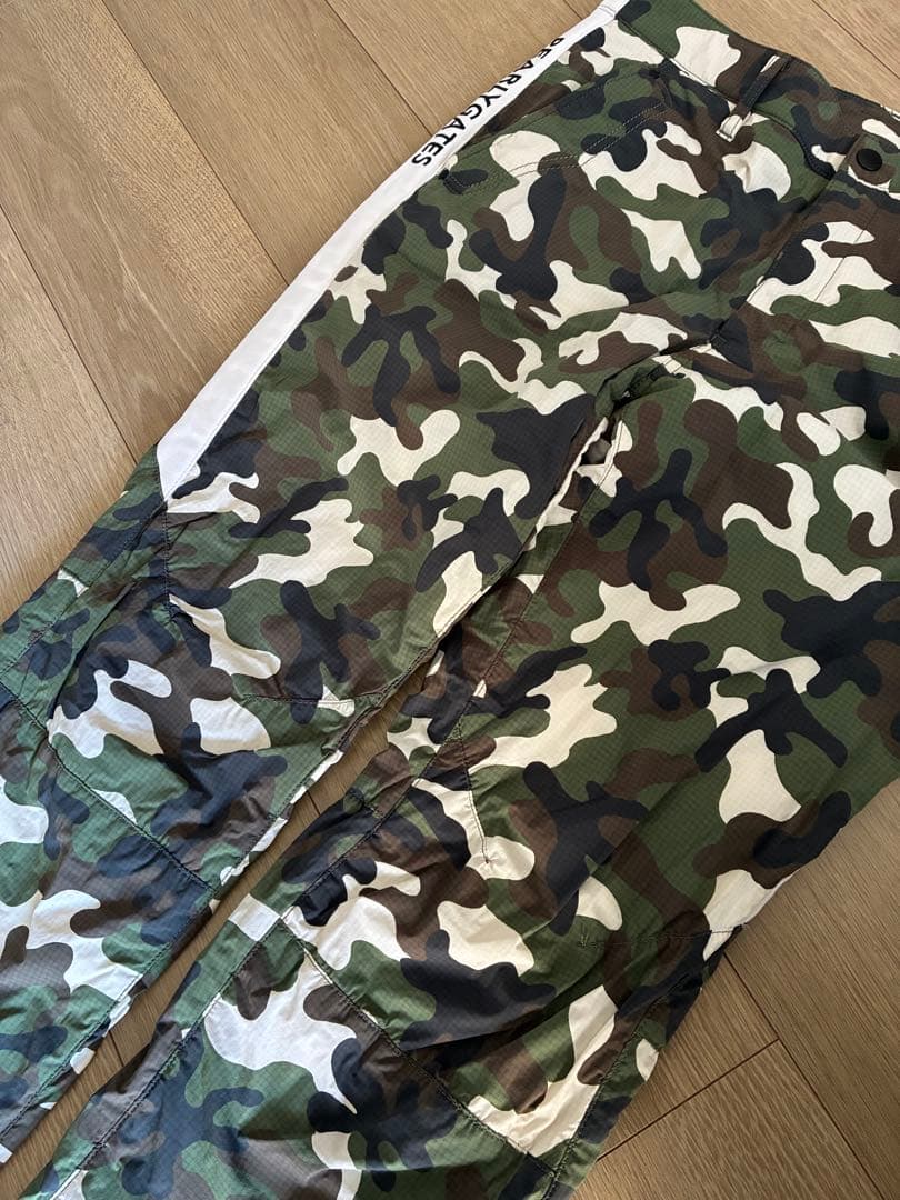 美品　パーリーゲイツ　中綿入りパンツ