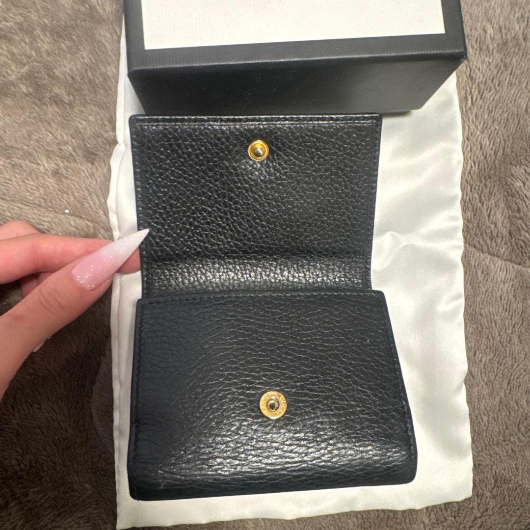 グッチ　二つ折り財布