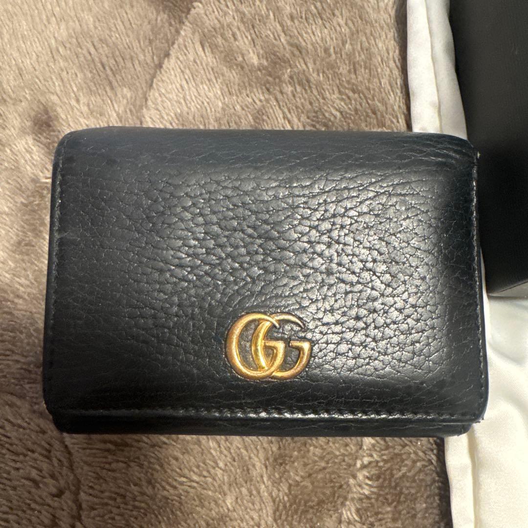 グッチ　二つ折り財布