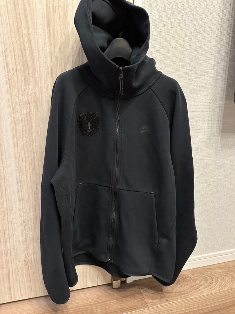 希少品　鹿島アントラーズ 19 NIKE テックフリースフルジップフーディ