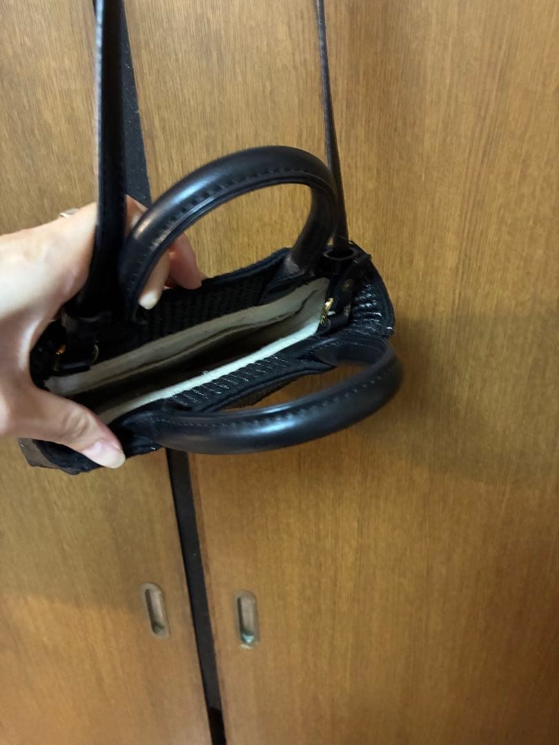 ス*プ様 ブラック ショルダーバッグ