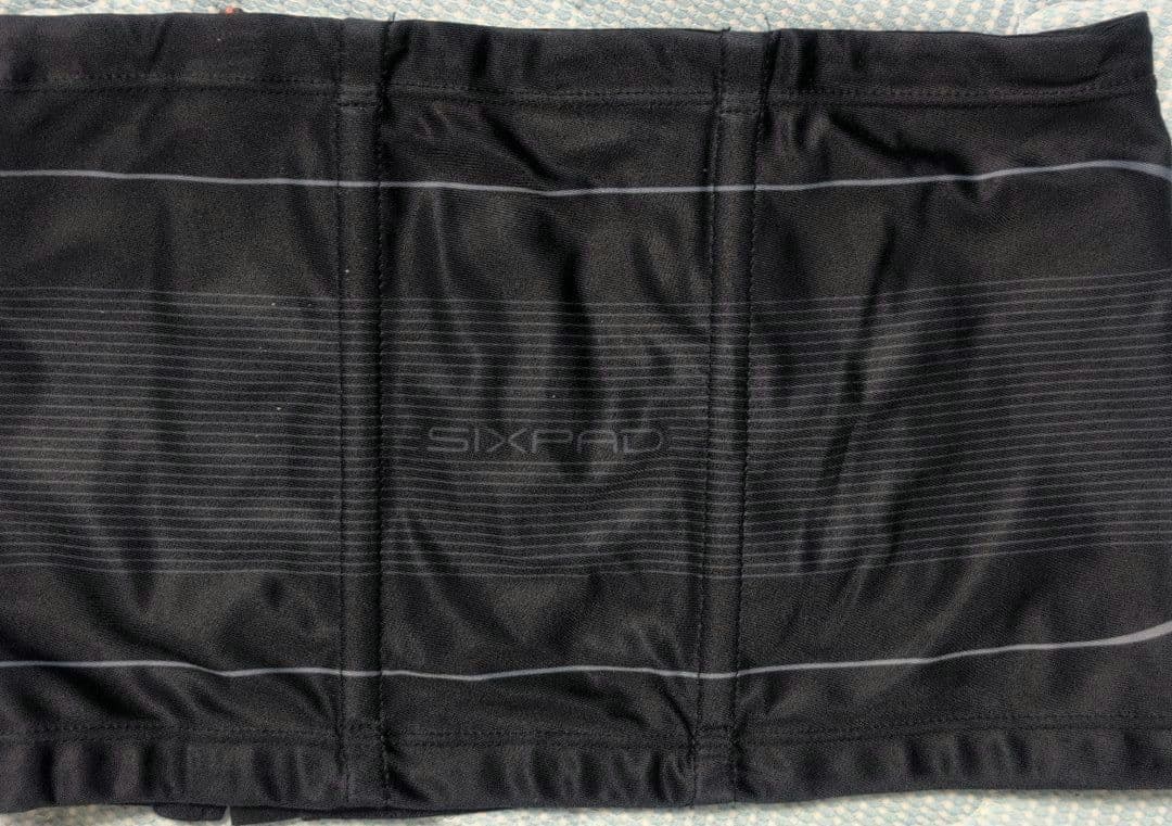 シックスパッド　パワースーツライトアブズ　Mサイズ