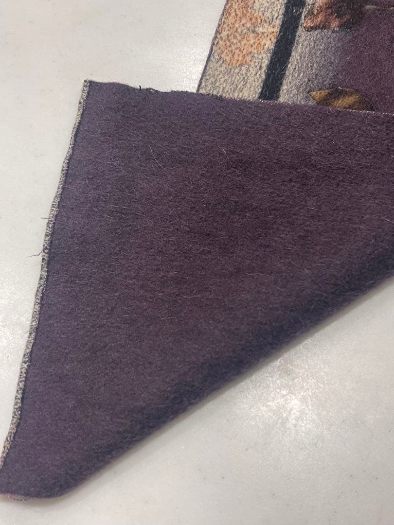 Prada プラダ花柄マフラー 紫とベージュ137 x 21