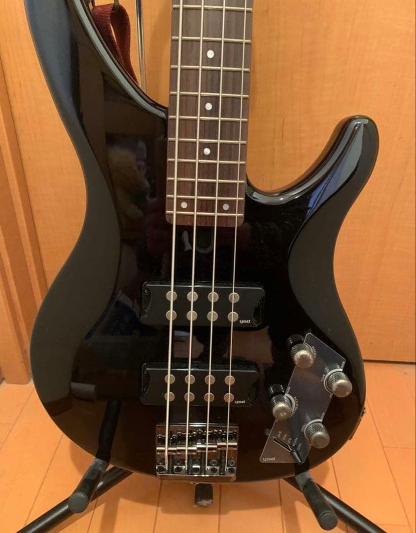 Yamaha エレキベース　TRBX304 VOXアンペグ付き