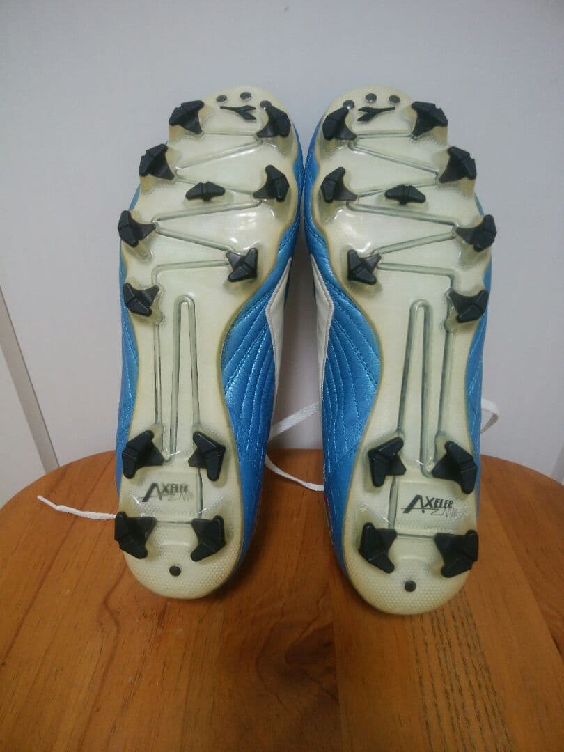 ロベルトバッジョ世界限定サッカーシューズ