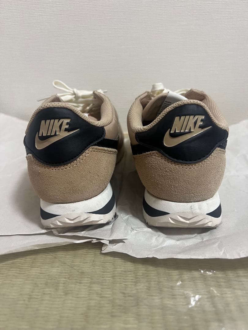 NIKE☆ナイキ　スニーカー　コルテッツ　デザート/ブラックIF1764-200