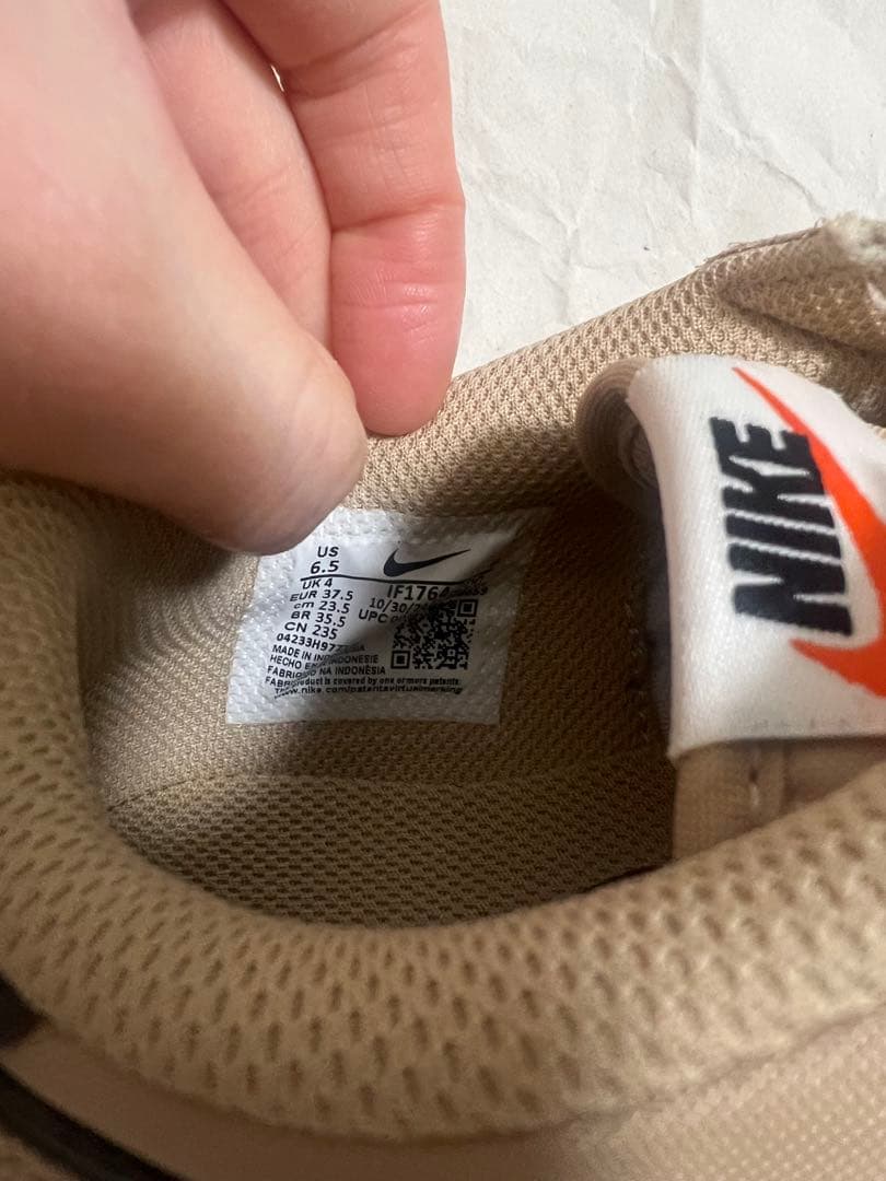 NIKE☆ナイキ　スニーカー　コルテッツ　デザート/ブラックIF1764-200