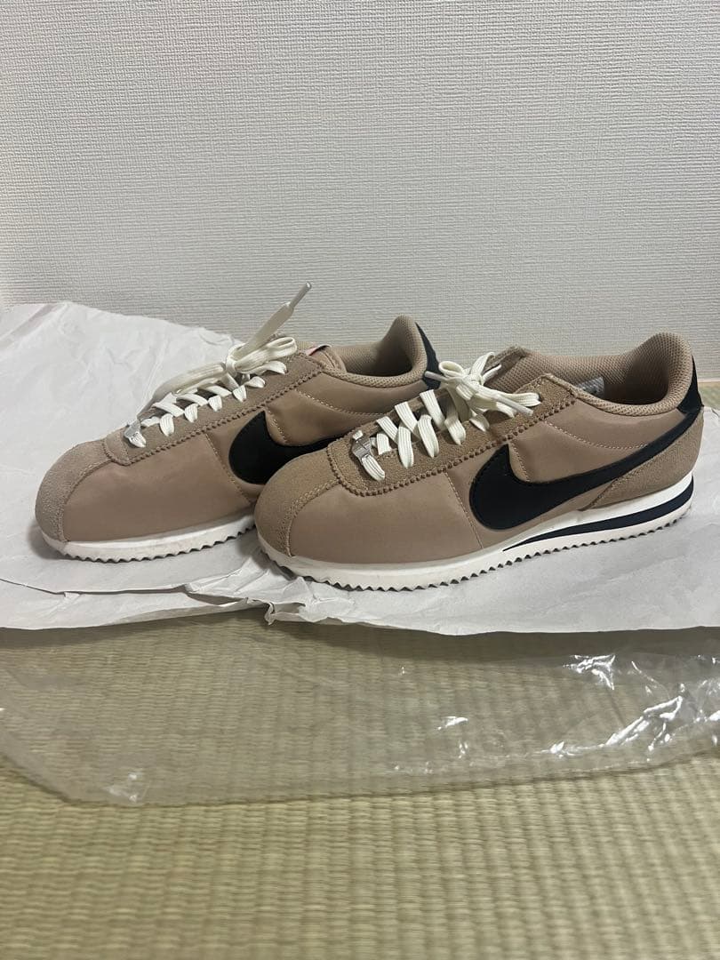 NIKE☆ナイキ　スニーカー　コルテッツ　デザート/ブラックIF1764-200