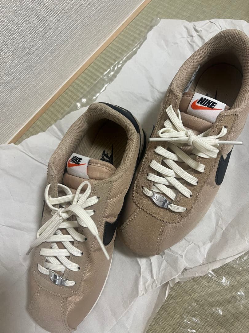 NIKE☆ナイキ　スニーカー　コルテッツ　デザート/ブラックIF1764-200