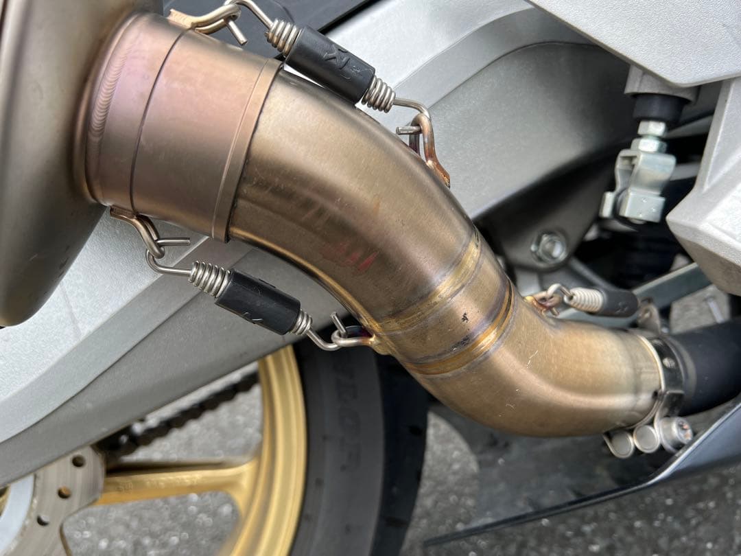 アクラポビッチ スリップオンマフラー CBR250RR mc51