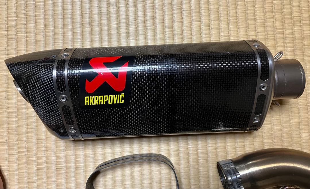 アクラポビッチ スリップオンマフラー CBR250RR mc51