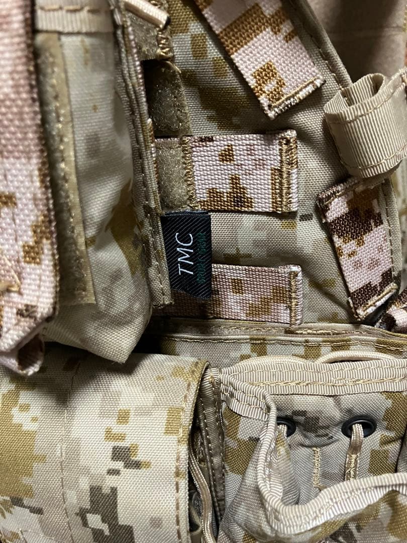 TMC サバイバルタクティカルベスト　サバゲー