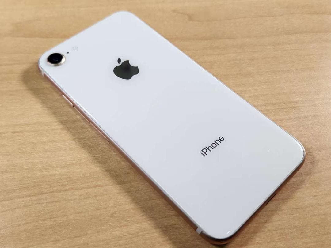 スマートフォン本体 020400C iPhone8 A1906 64GB