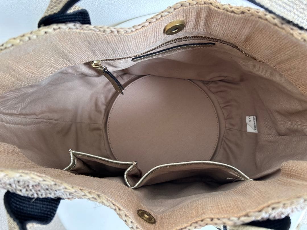 VIOLAD'ORO ゴールド　かごバッグ タッセル付き ヴィオラドーロ