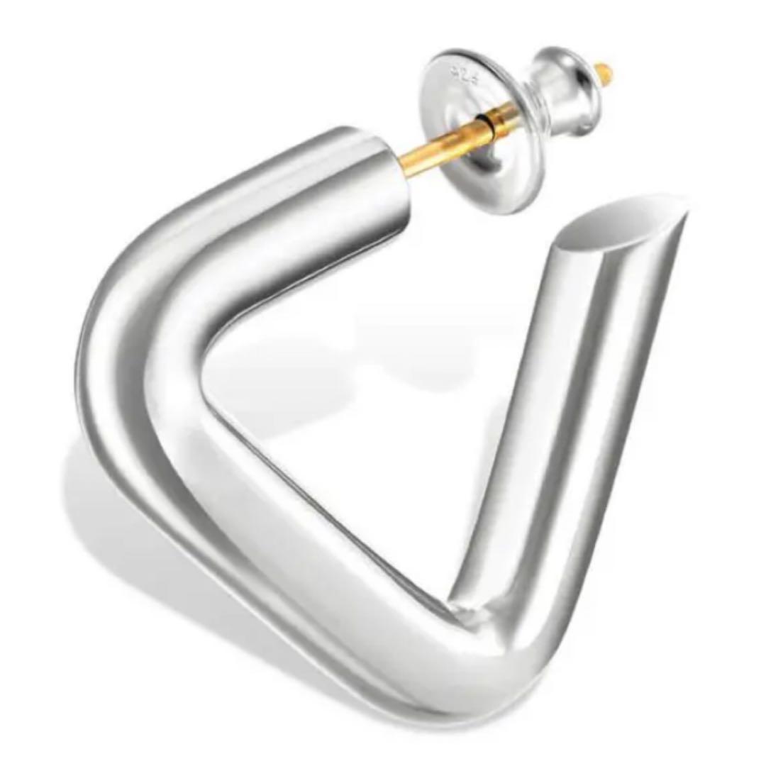 JJCAREERING TRIANGLEトライアングル ピアス シルバー