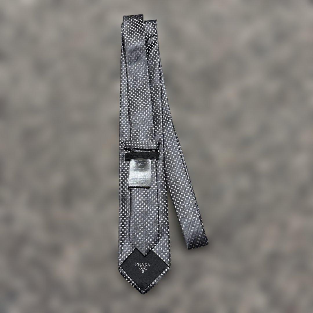 PRADA グレー ドット柄 ネクタイ