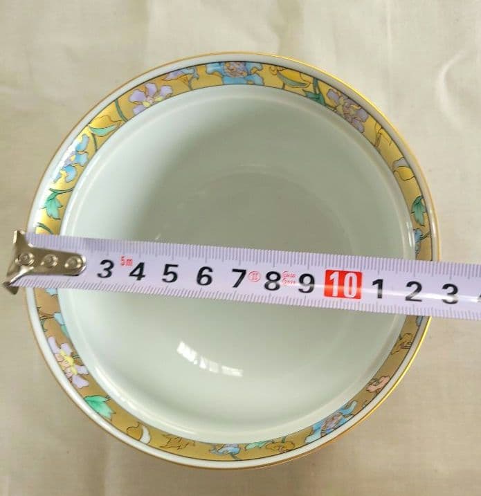 前畑陶器 庫山窯　牡丹唐草色絵金襴 蓋付き御椀揃 4客セット