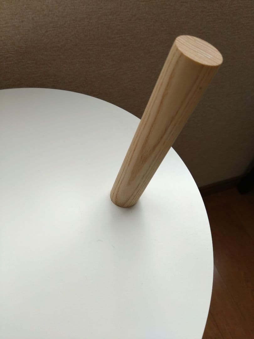 DUENDE チューブ&ロッド サイドテーブル ホワイト