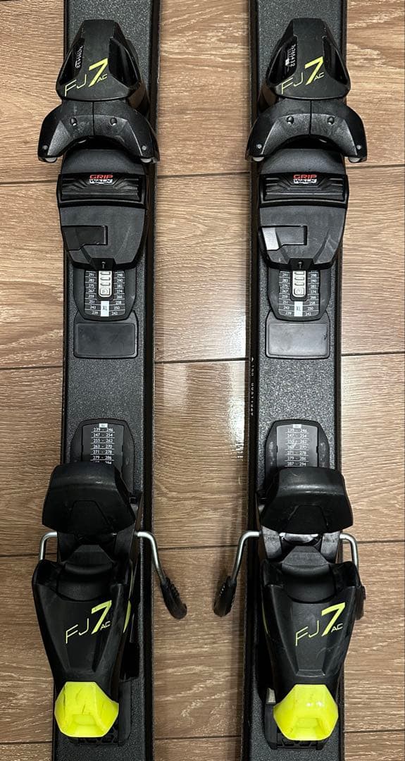 FISCHER RC4 RACE スキー板