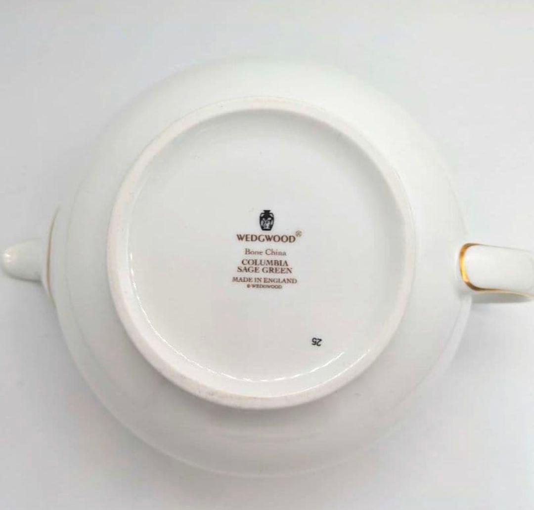 ぎゅな☺︎　コロンビアセージグリーン　ポット・皿・クリーマー　3点セット