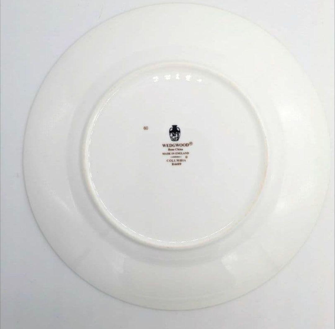 ぎゅな☺︎　コロンビアセージグリーン　ポット・皿・クリーマー　3点セット