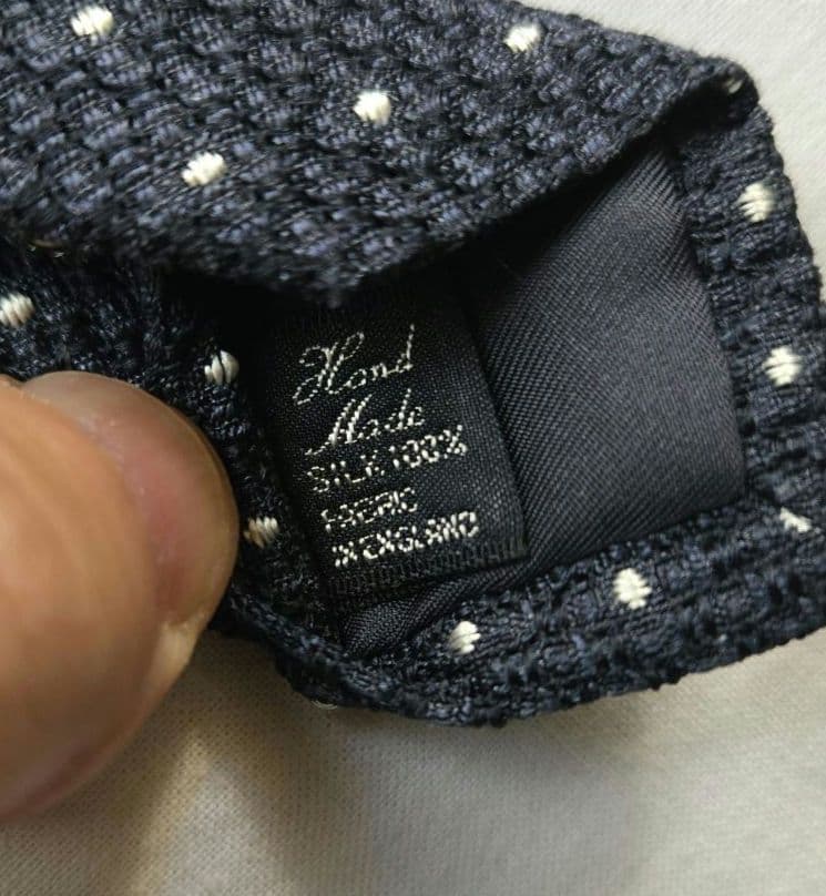 yanko様売約済　drakes ネイビーシルク ドット柄　ネクタイ