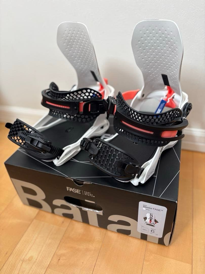 バタレオンBataleon Blaster Fase ホワイトM/L