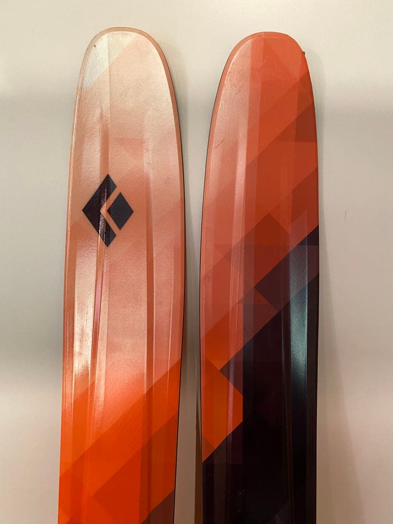 t*y様 つ*ん様 値下 Megawatt ブラックダ