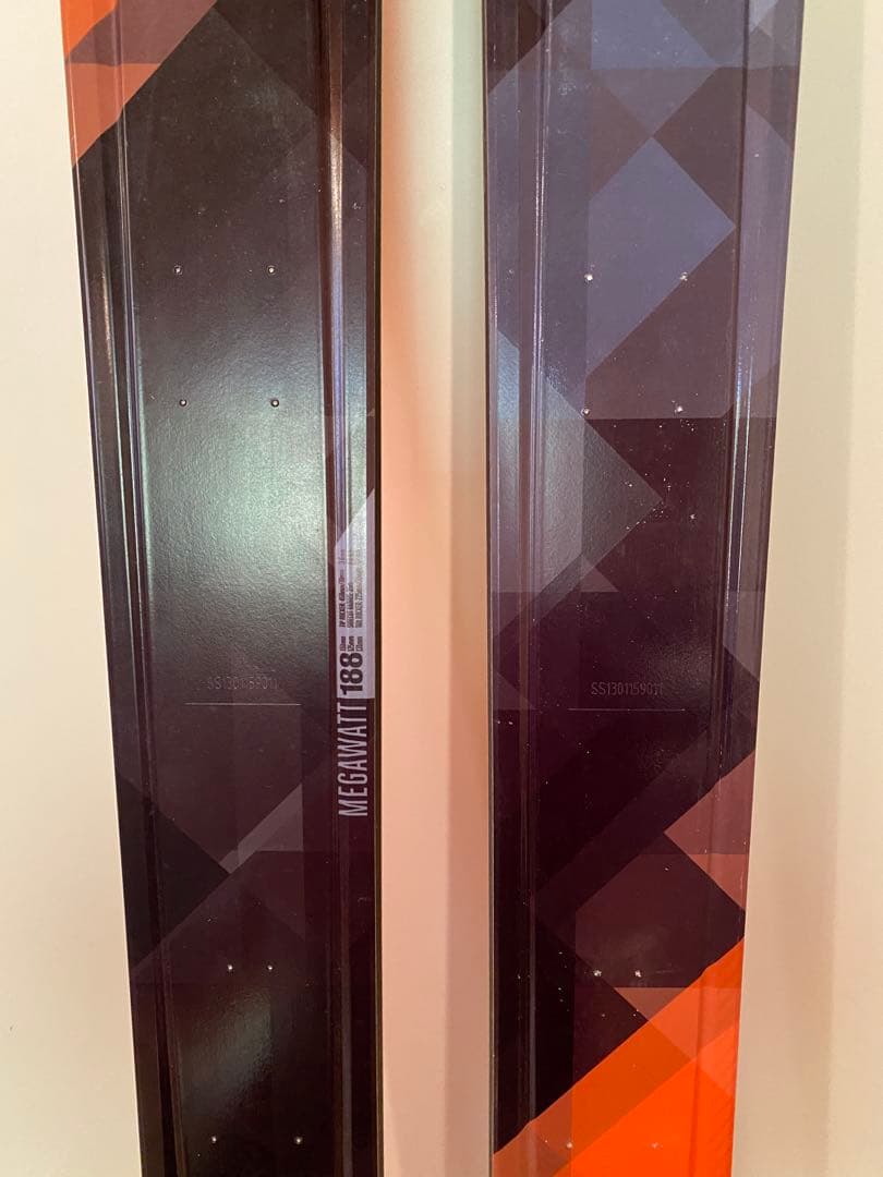 t*y様 つ*ん様 値下 Megawatt ブラックダ