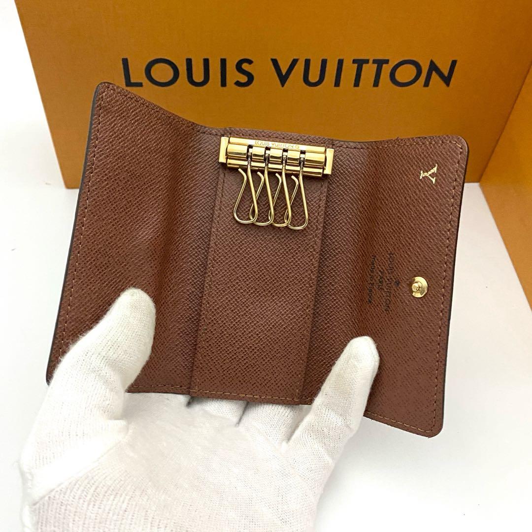 現行モデル　ルイヴィトン　モノグラム　キーケース　ミュルティクレ4