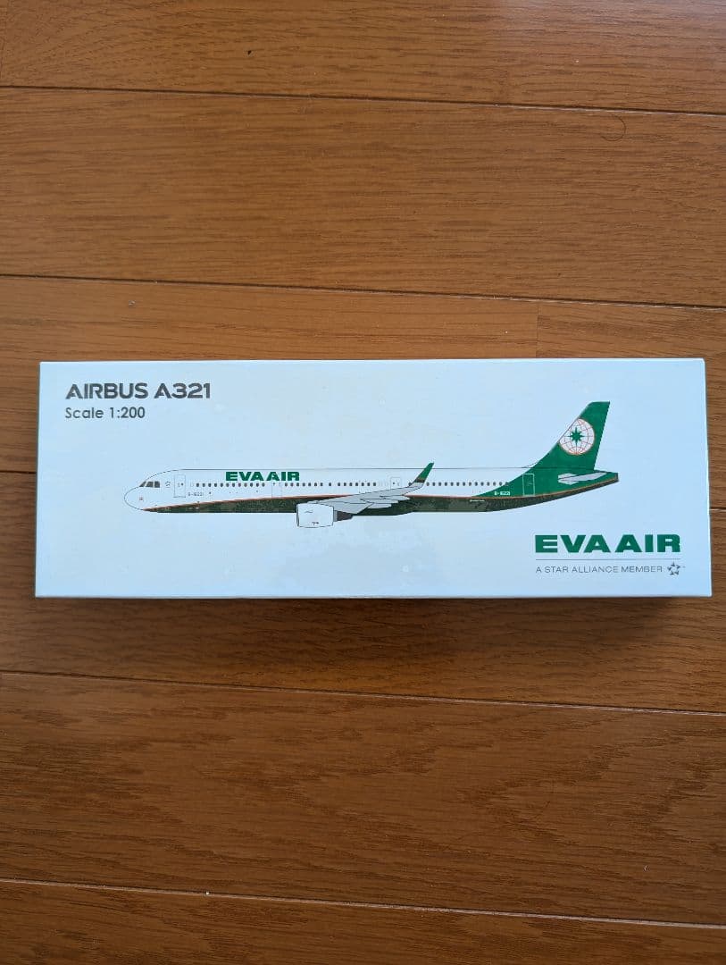 【新品】エアバス模型　EVA AIR Airbus A321 スケール1:200
