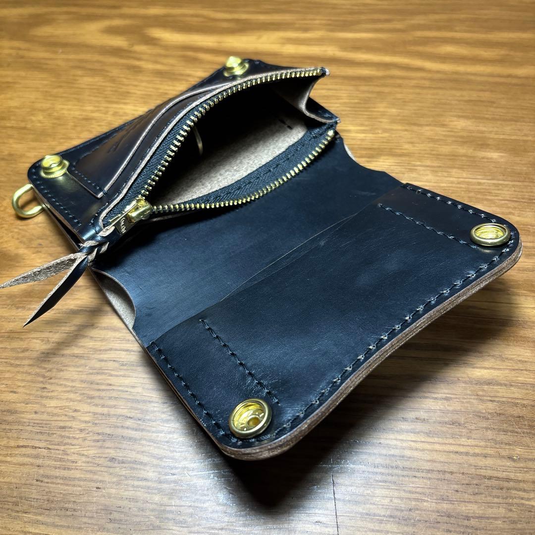 sa.395　二つ折りミドルウォレット 糸ブラック