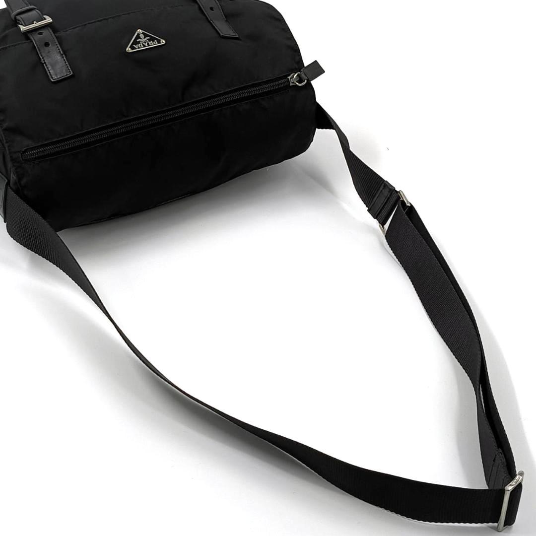 人気✨プラダ　ショルダーバッグ　メッセンジャー　三角ロゴ　ナイロン　レザー　黒