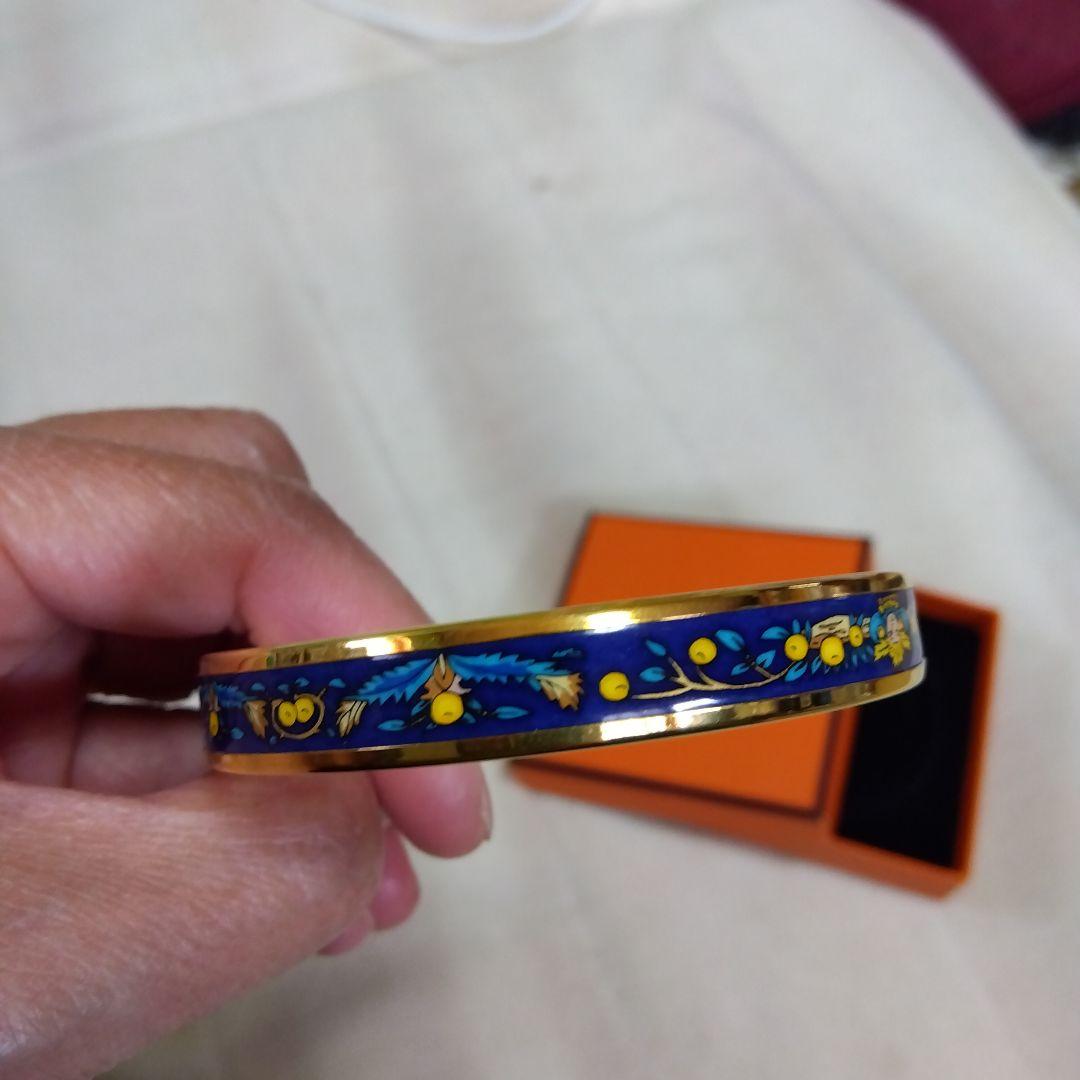 HERMES 花柄 バングル