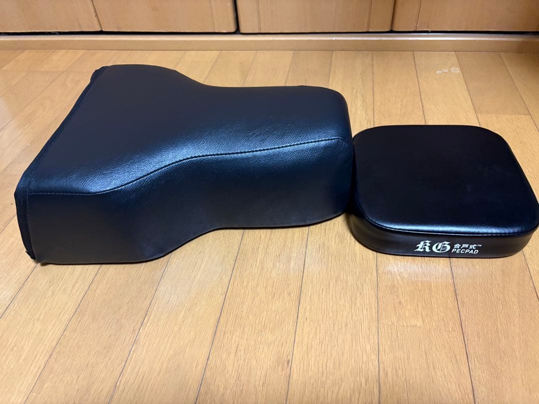 合戸式　大胸筋肥大ペックパッド