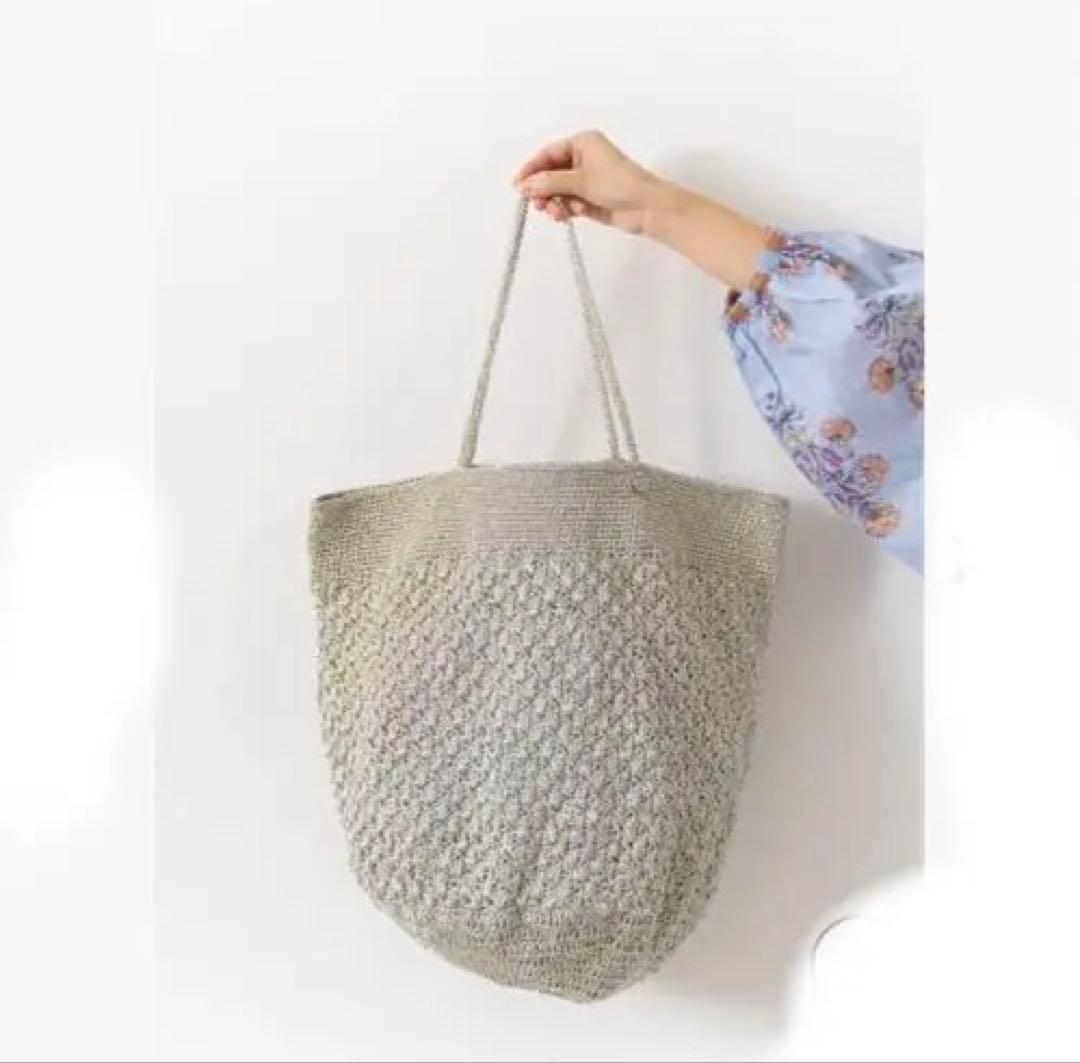 パサンドバイヌキテパ　シルバーバッグ