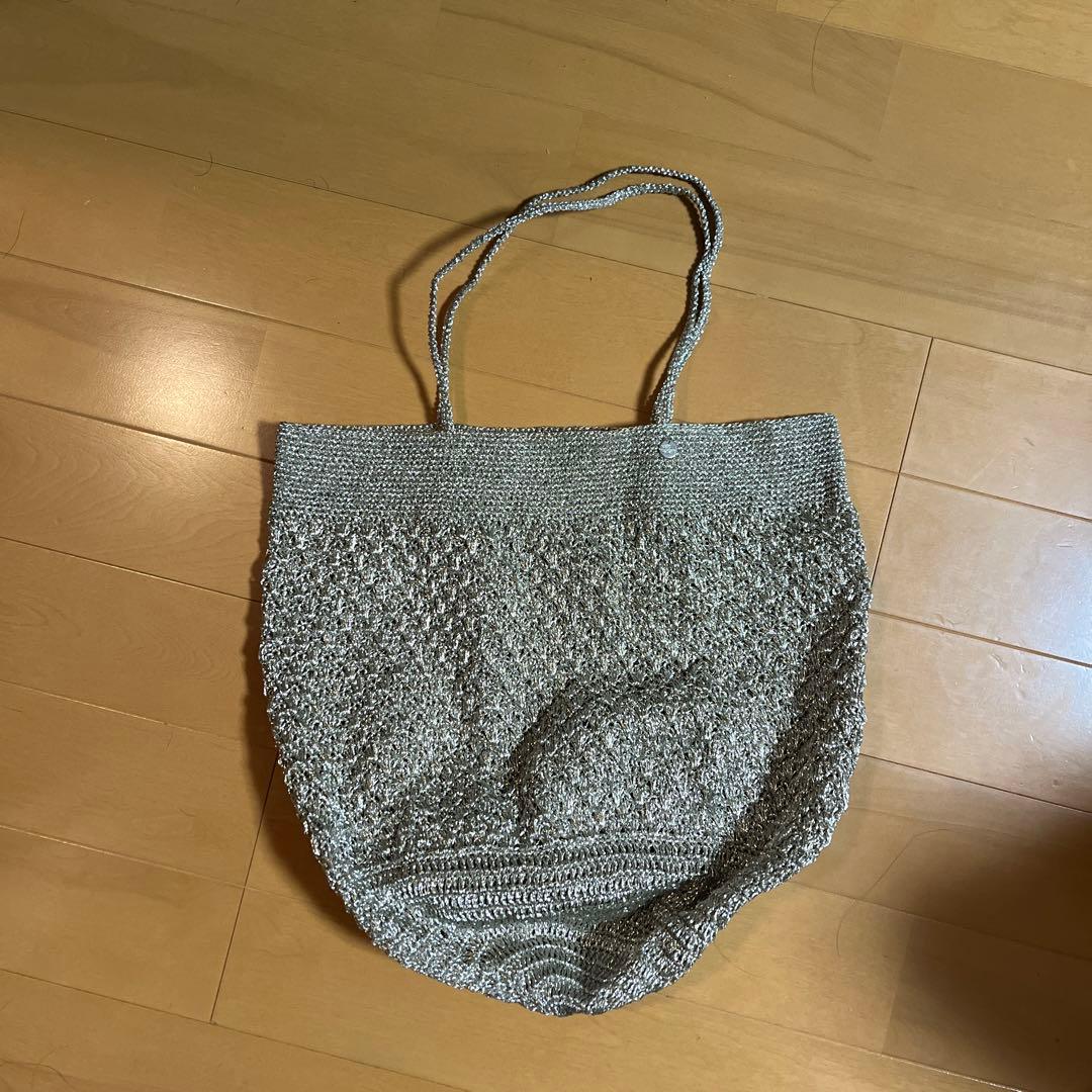 パサンドバイヌキテパ　シルバーバッグ