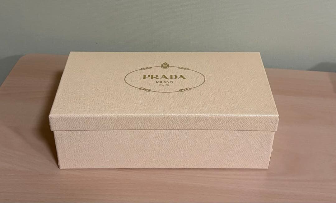 ゆみたんさん向け未使用PRADA プラダ フラットシューズ レッド 38.5