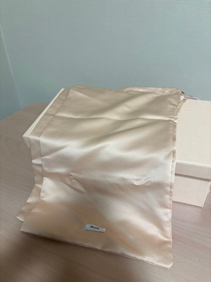 ゆみたんさん向け未使用PRADA プラダ フラットシューズ レッド 38.5