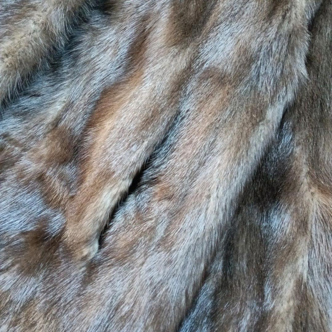 【着丈108】日本EMBA　エンバ　ブルーアイリスミンク毛皮コート　刺繍入り