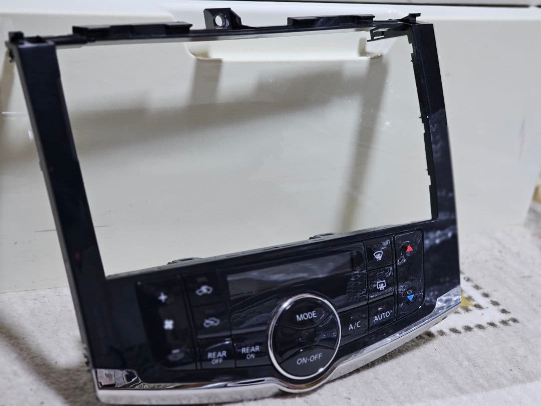 8インチ EX008V 専用パネル ゲーションパネル SERENA 純正 C26