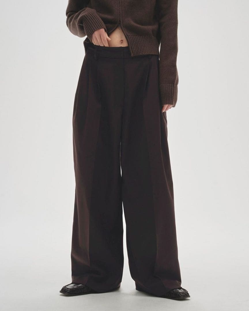 パンツ TODAYFUL Lightweight Tuck Trousers