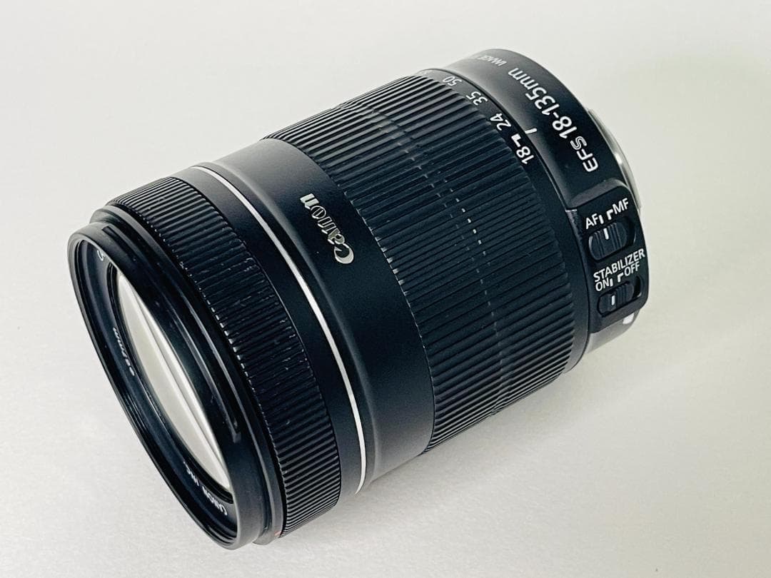 ★美品☆Canon キヤノン EF-S 18-135mm F3.5-5.6 IS