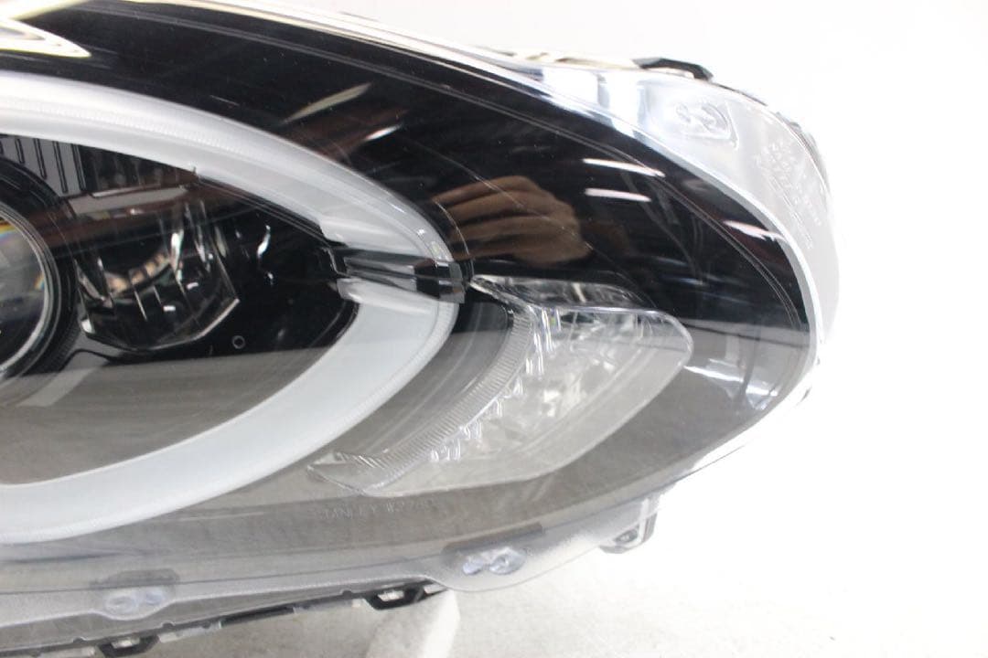 アバルト 124スパイダー ヘッドライト右