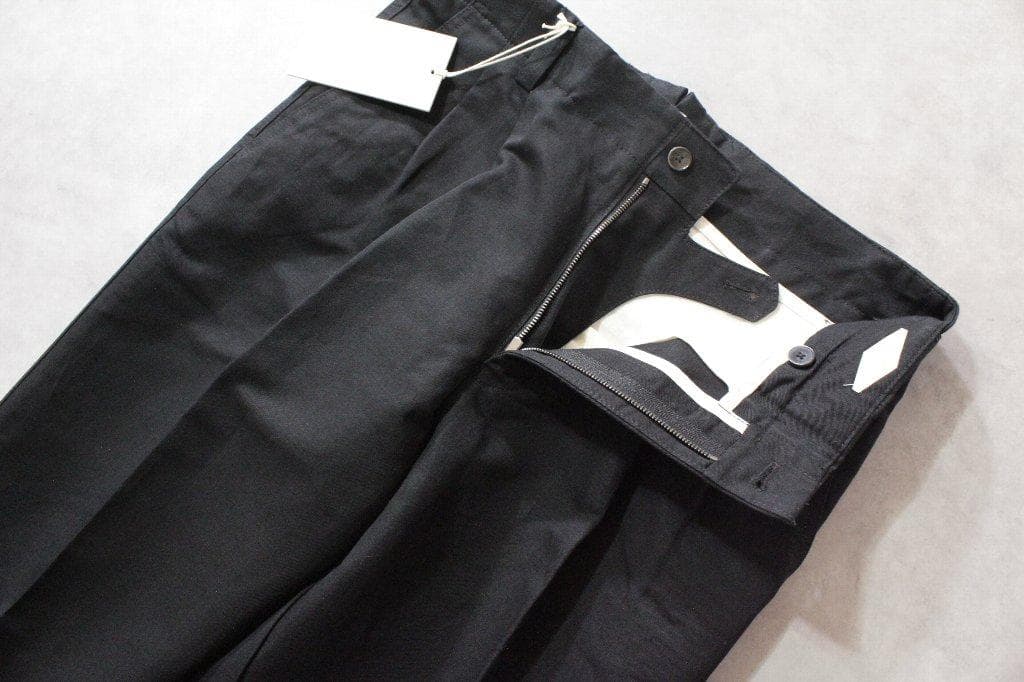 BRIGLIA 1949★新品ブリリア 綿麻2プリーツミリタリーチノ45ブラック