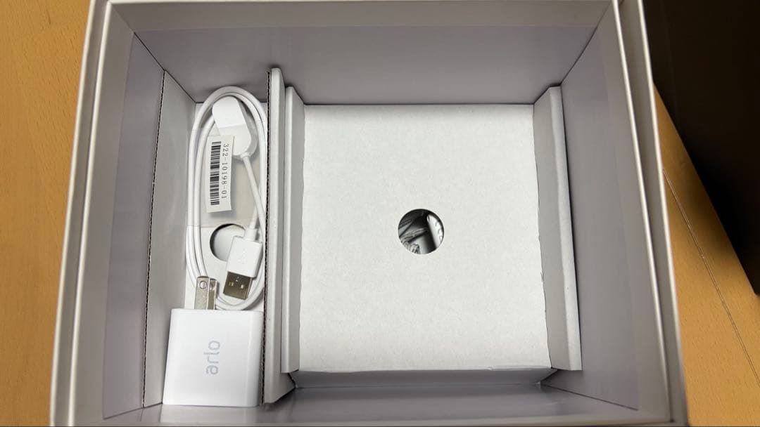 grfxkArloUltra Series 4K UHD 防犯カメラ2台