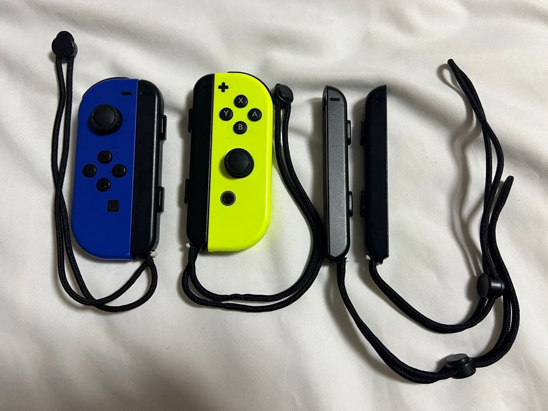 【初期化済み】Nintendo Switch ジョイコン1set +ケース付き